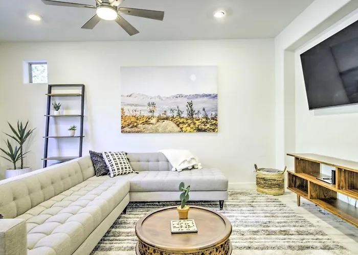 6 Mi To Dtwn Newly Built Townhome Holiday home