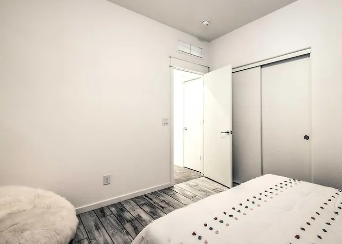 6 Mi To Dtwn Newly Built Townhome Holiday home *
