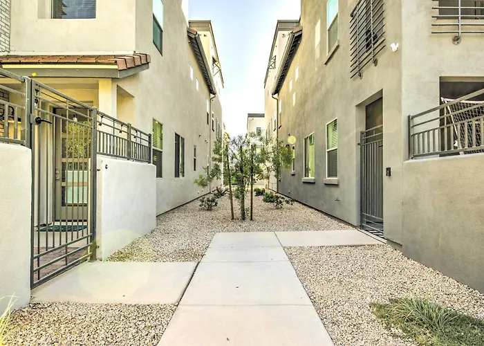 6 Mi To Dtwn Newly Built Townhome